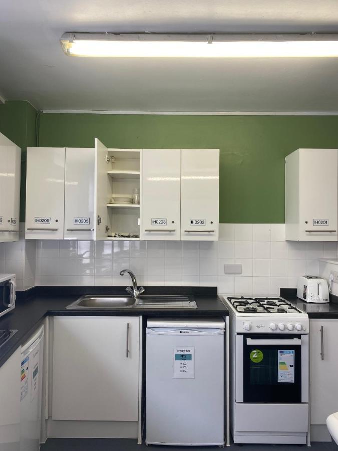 Charming Rooms For Students Only, Cricklewood Lane - Sk London Exterior photo